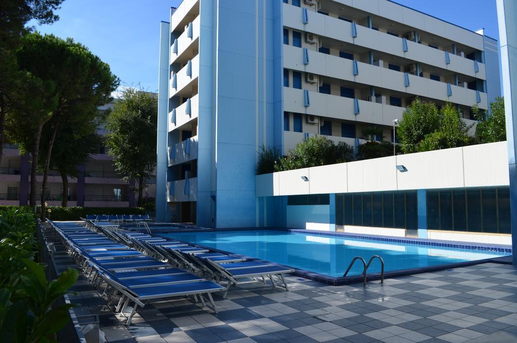 Residence Acapulco Бібіоне Екстер'єр фото