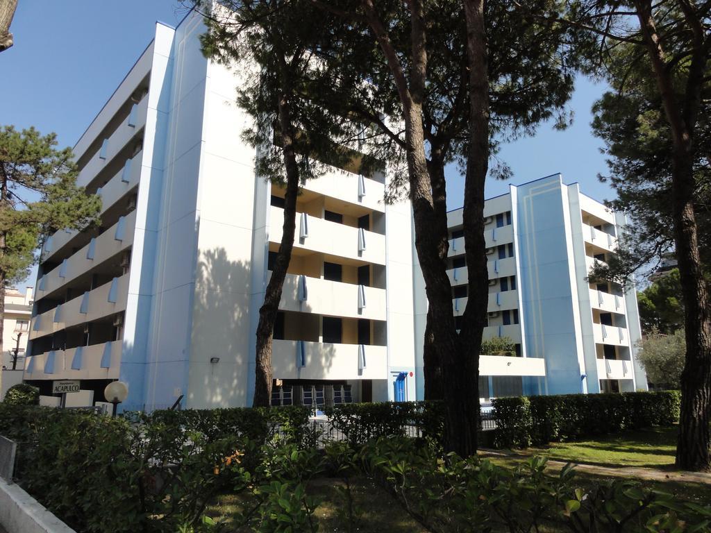 Residence Acapulco Бібіоне Екстер'єр фото